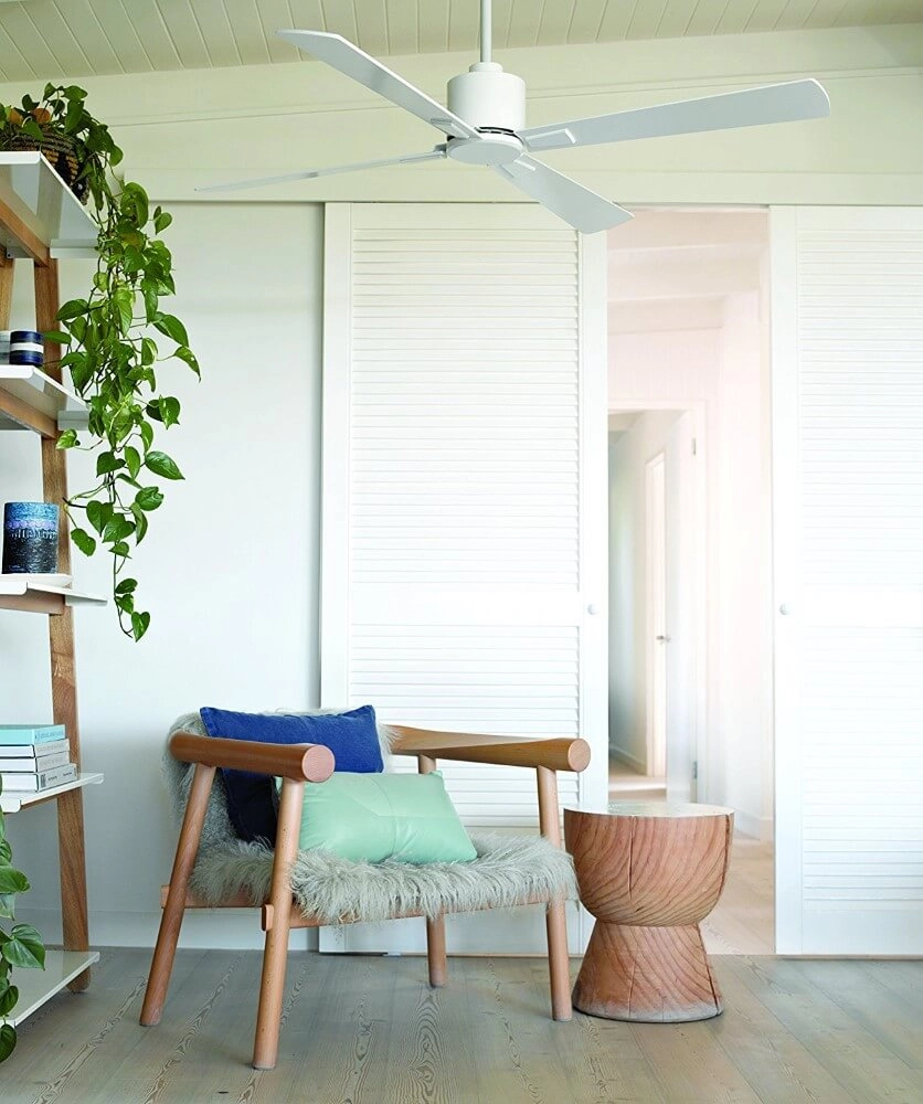 Weißer Deckenventilator Airfusion Climate I Ø 132cm Beacon 9333509087977