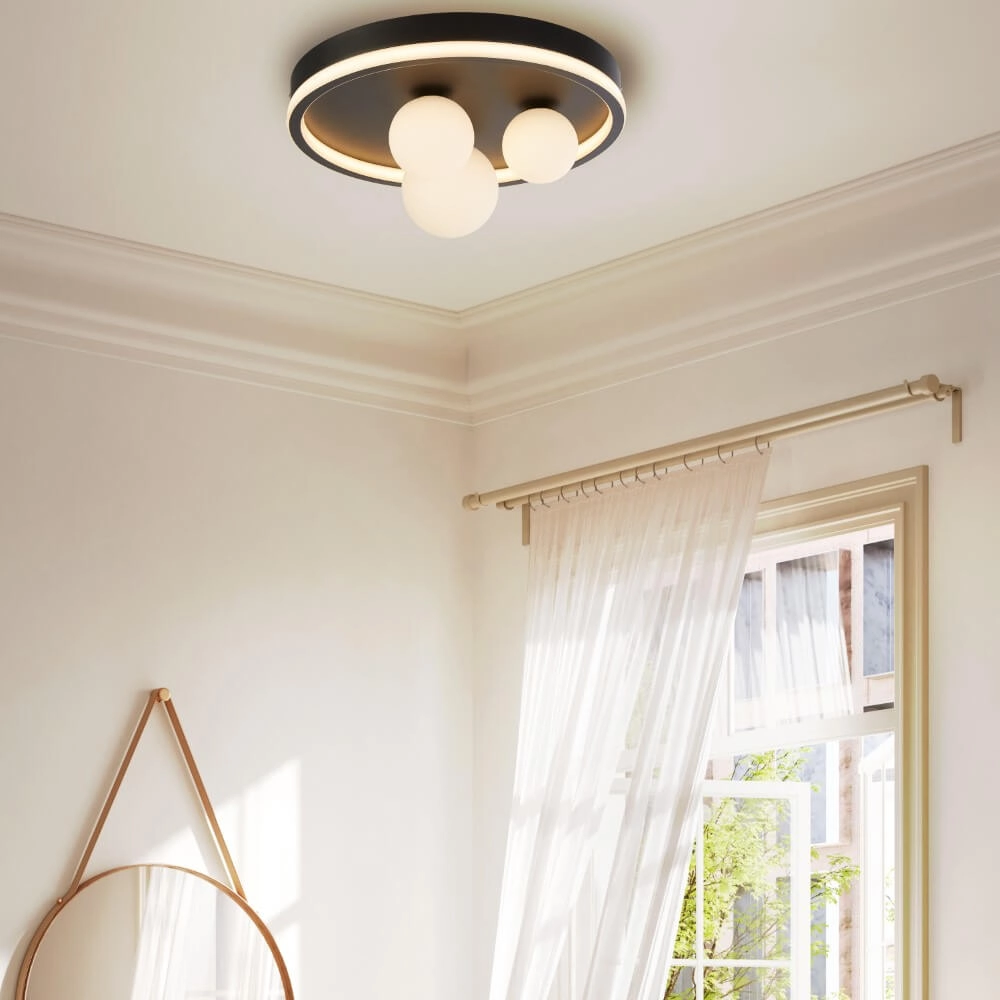 Deckenlampe Trident schwarz mit weißen Kugeln Searchlight 5053423274362