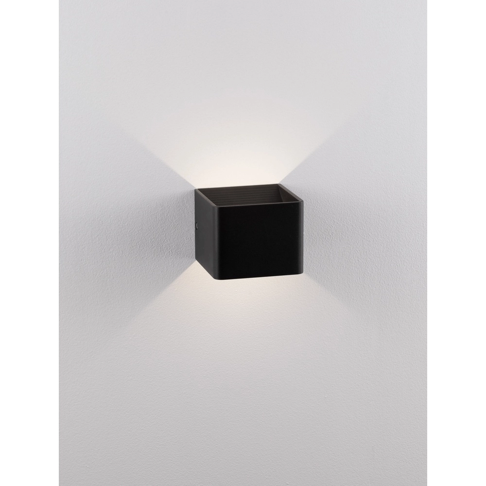 Wandstrahler Epic Quadratisch Schwarz Lyora 5212017444325