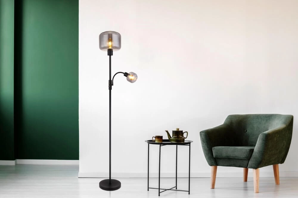 Schwarze Stehlampe Giuseppe Rauchglas Globo 9007371438228