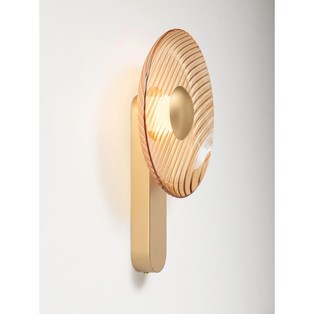 Design-Wandlampe Lavina Gold mit Bernsteinglas Ø 25 cm Lyora 5212063501393