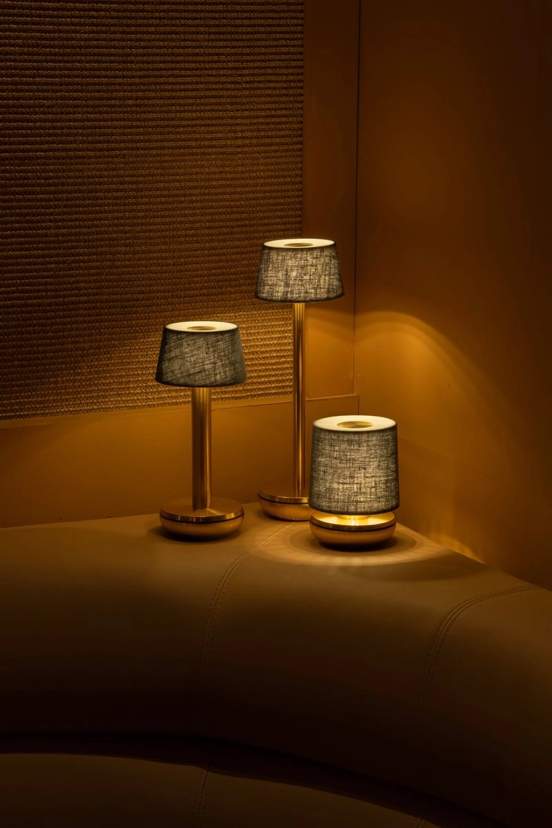 Air Gold/Emerald Linen Wiederaufladbare Tischlampe Humble 8721154303534