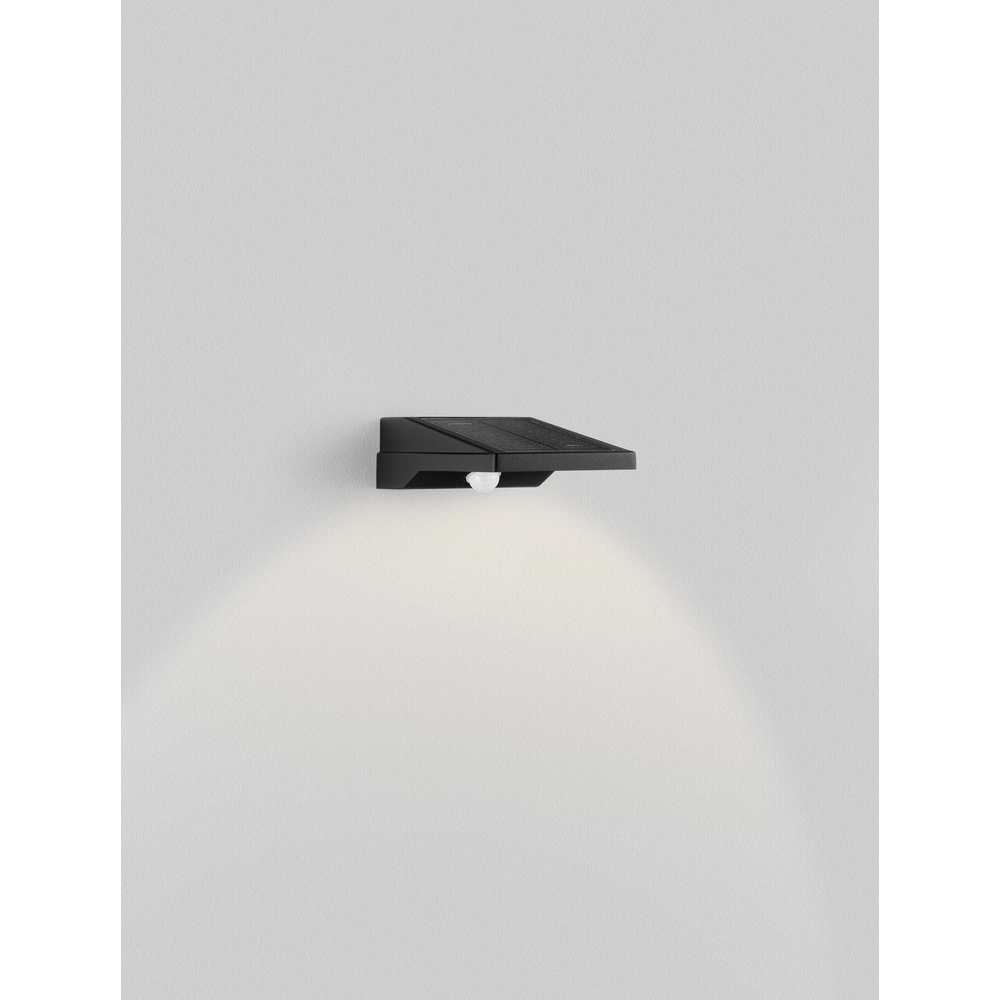 Solar-Wandleuchte Tek schwarz Lyora 5212017479129