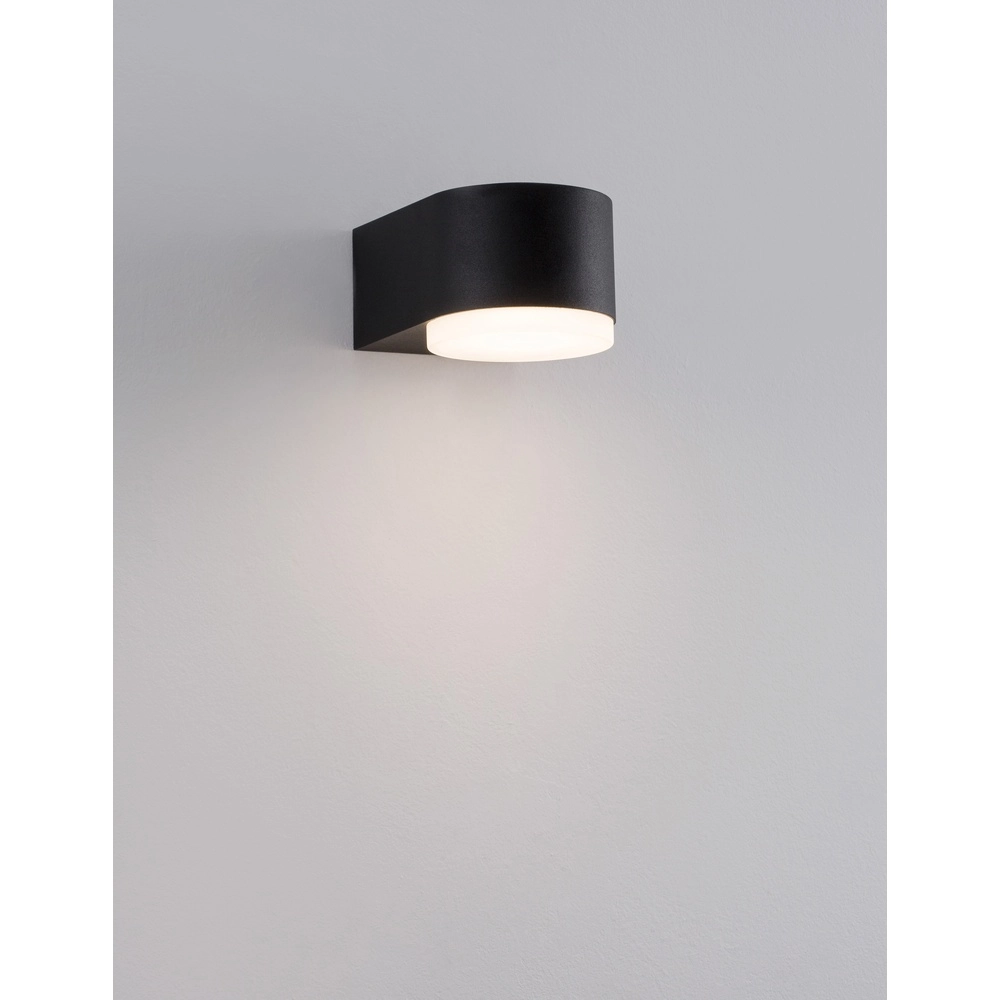 Schlanke Wandleuchte Nus schwarz einfach Lyora 5212017425942