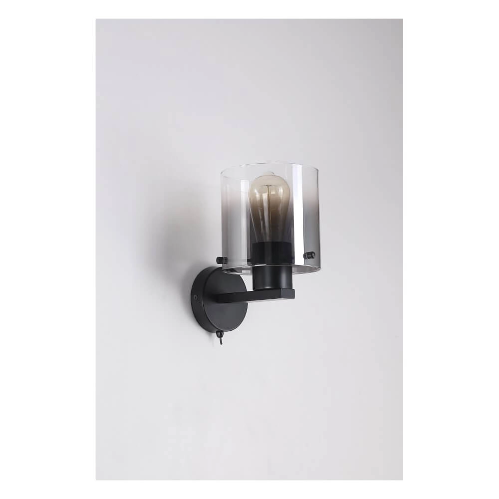 Schwarze Wandleuchte Sweden Entwurf Searchlight 5053423272016