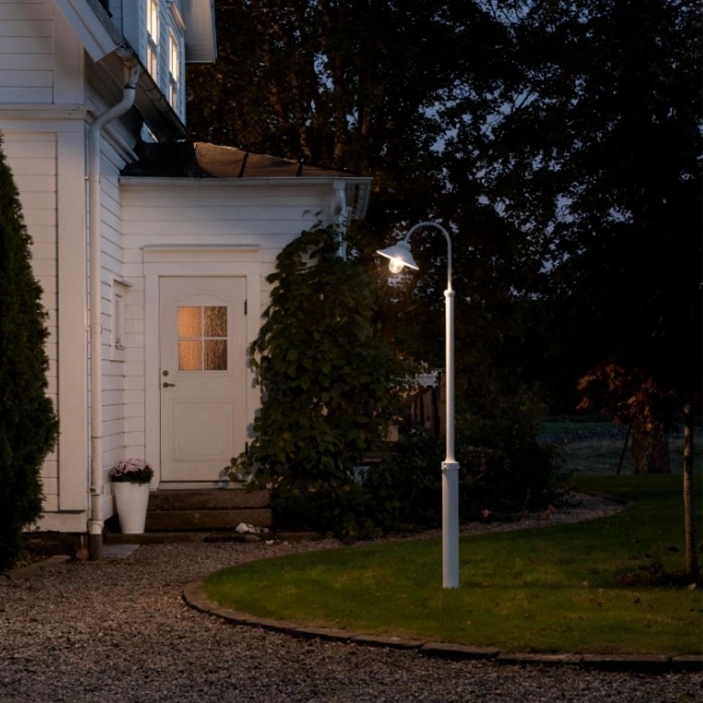 Terrasse Lampe Vega 8W - 3000k - 240 cm weiß KonstSmide 7318305602502