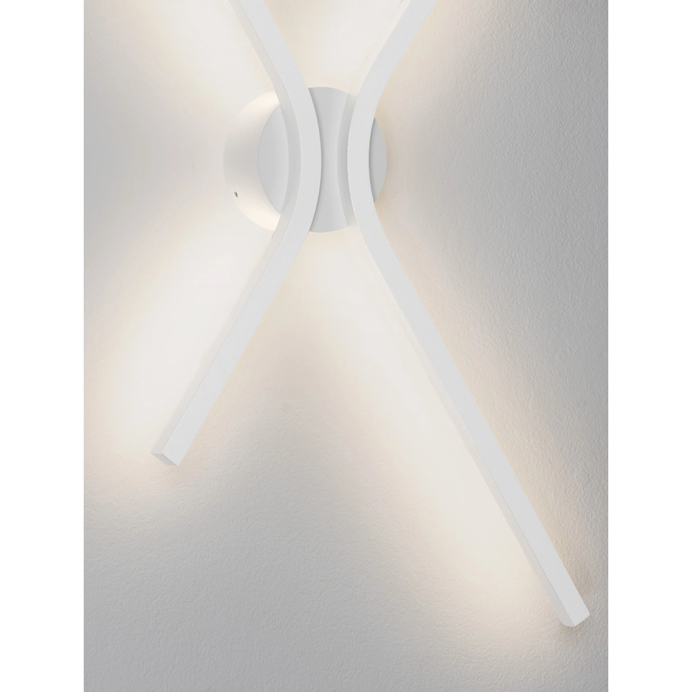 Design-Wandleuchte Akro weiß Lyora 5212017461742