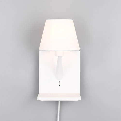 Schlankes Nachtlicht Comfort weiß - mit USB Trio 4017807614756