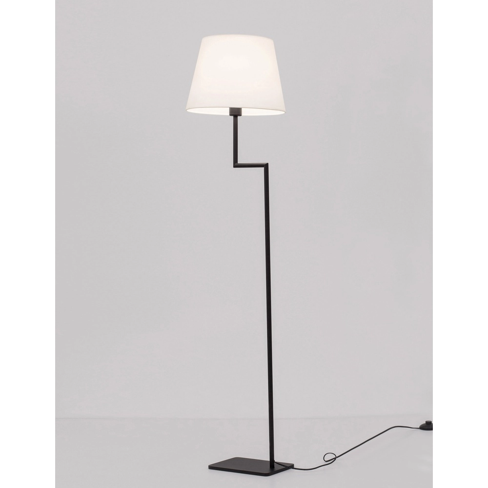 Stehlampe Savona schwarz mit weißer Kapuze Lyora 5212017430199