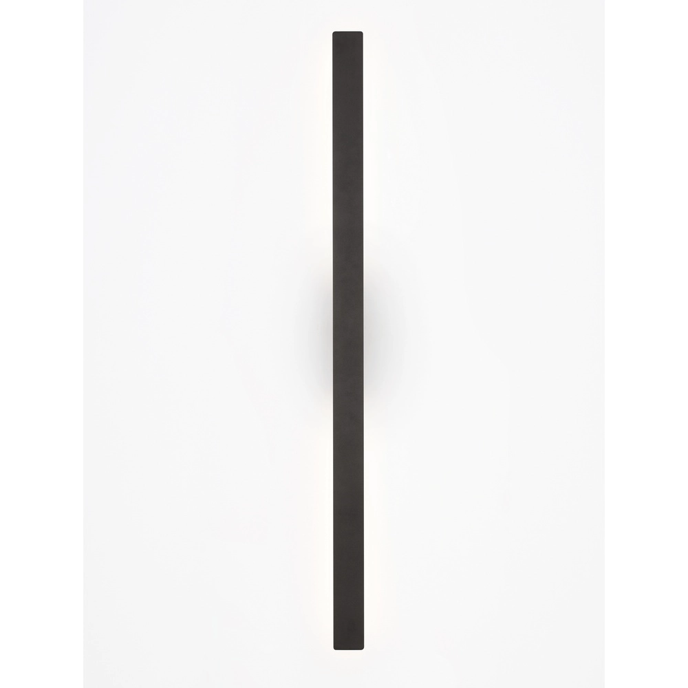 Schlanke Wandleuchte Aneth schwarz 104cm Lyora 5212017447302