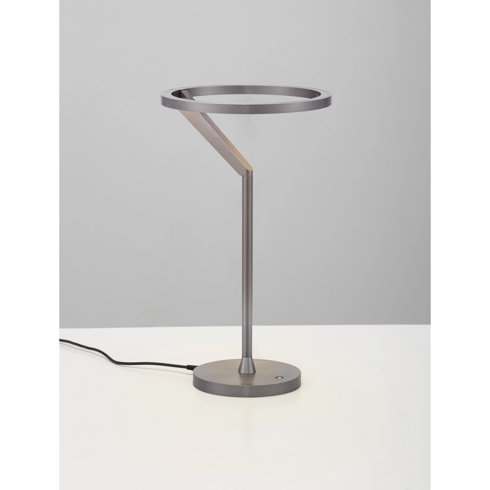 Design-Tischleuchte Tilia Nickel Lyora 5212017461988