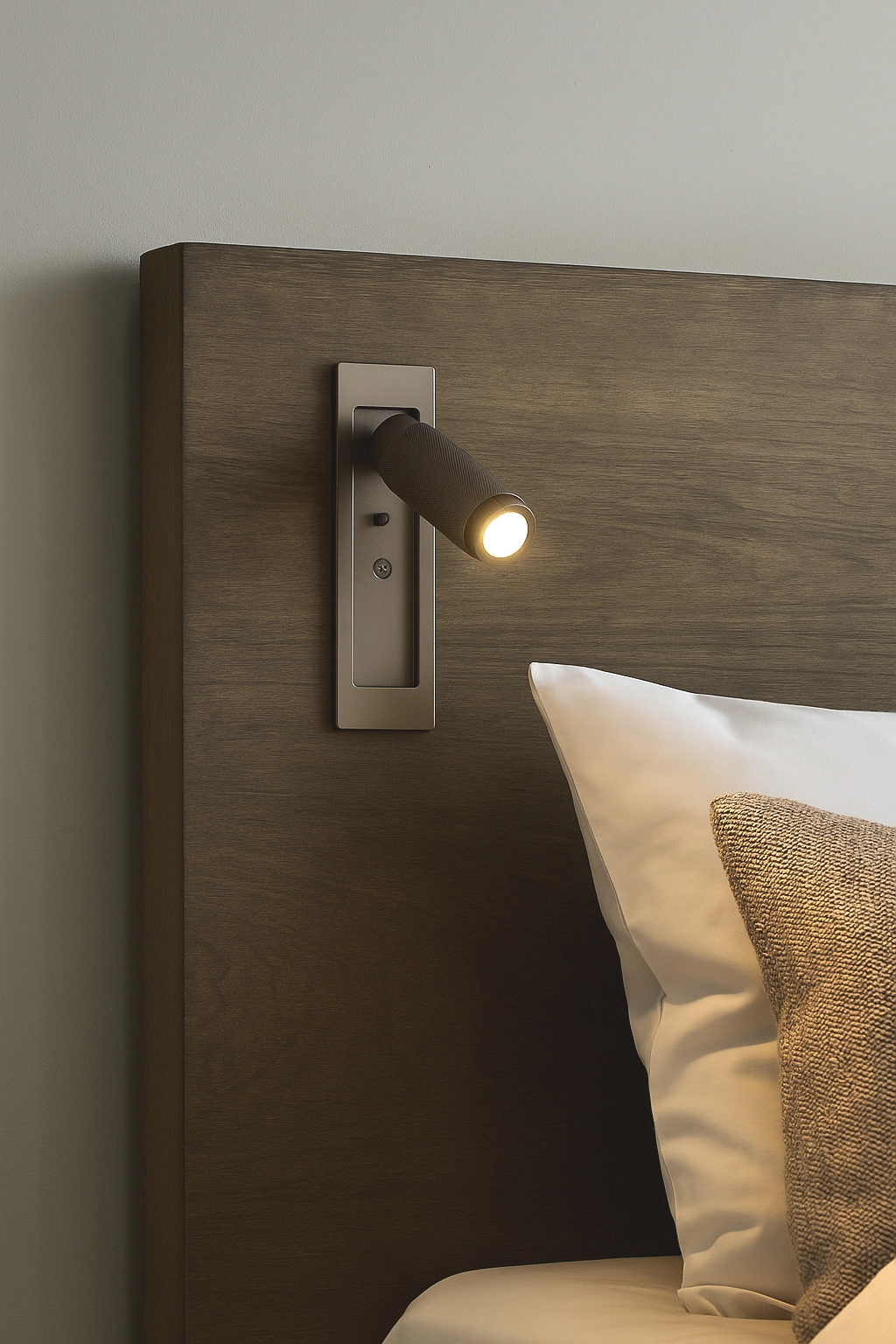 Nachttischlampe Kings Cross Eingebaute Bronze Lyora 5053423312200