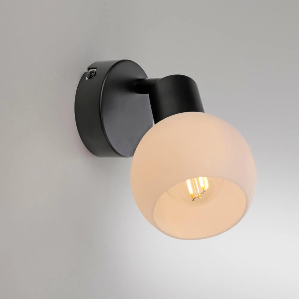 Schwarze Wandlampe Loki 1-Licht Just Light 4043689000752