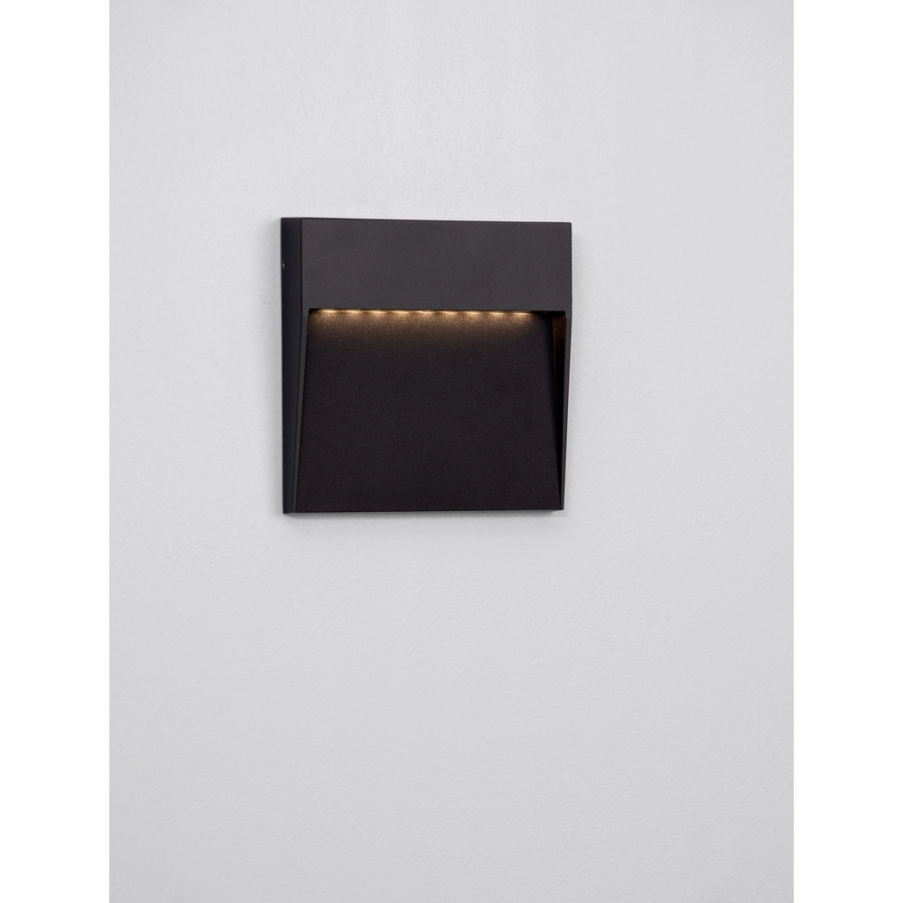 Quadratische Wandleuchte Fem schwarz Lyora 5212017478924