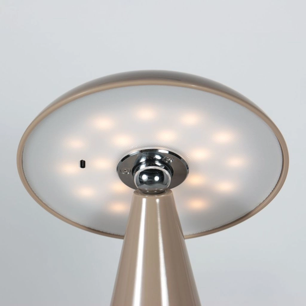 Wiederaufladbare Tischlampe Mush Braun Steinhauer 8712746188769