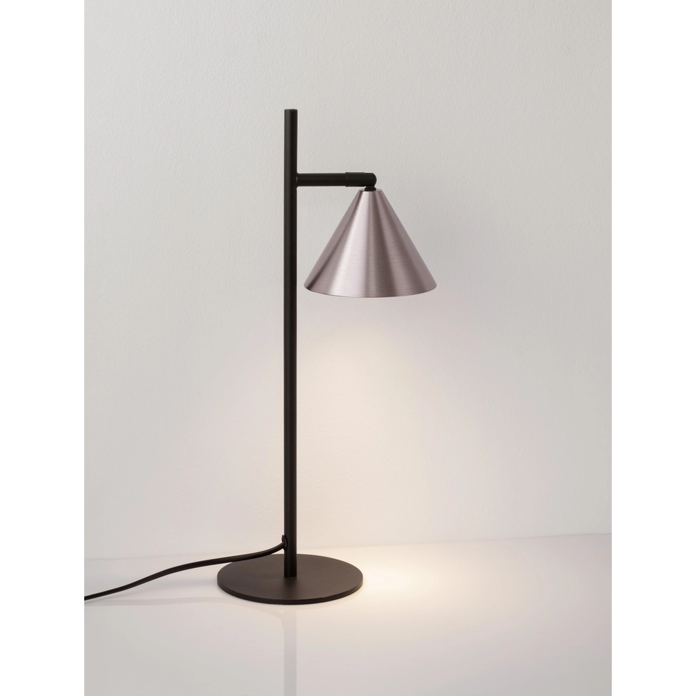 Tischlampe Conico schwarz mit kaffeebraun