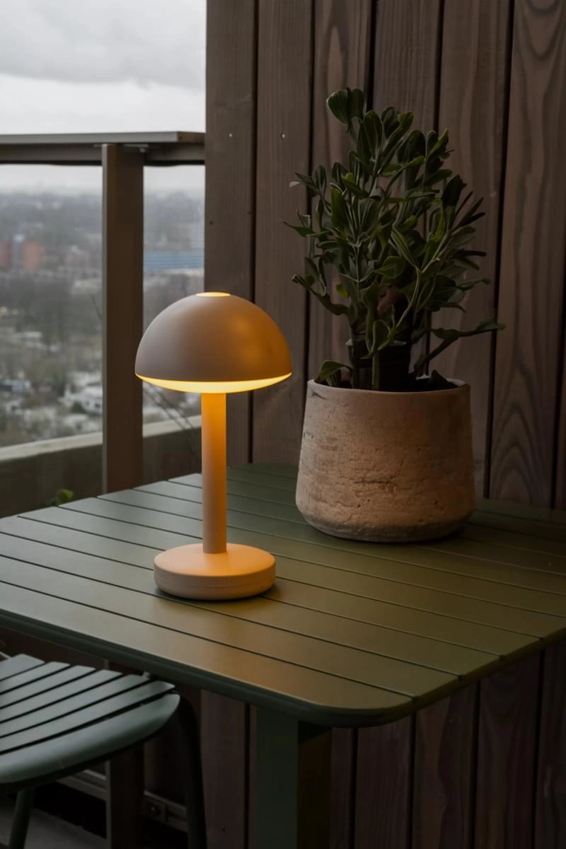 Bug Beige Frosted Wiederaufladbare Tischlampe Humble 8721154300960