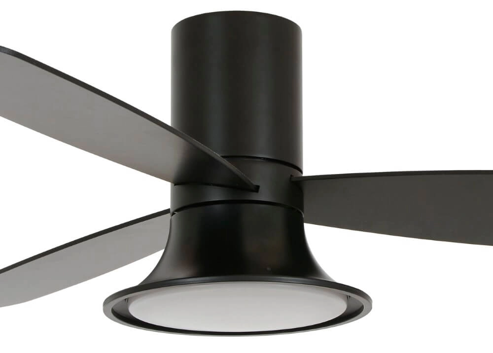 Schwarzer Ventilator mit Lampe Flusso Ø 132cm Beacon 9333509151784