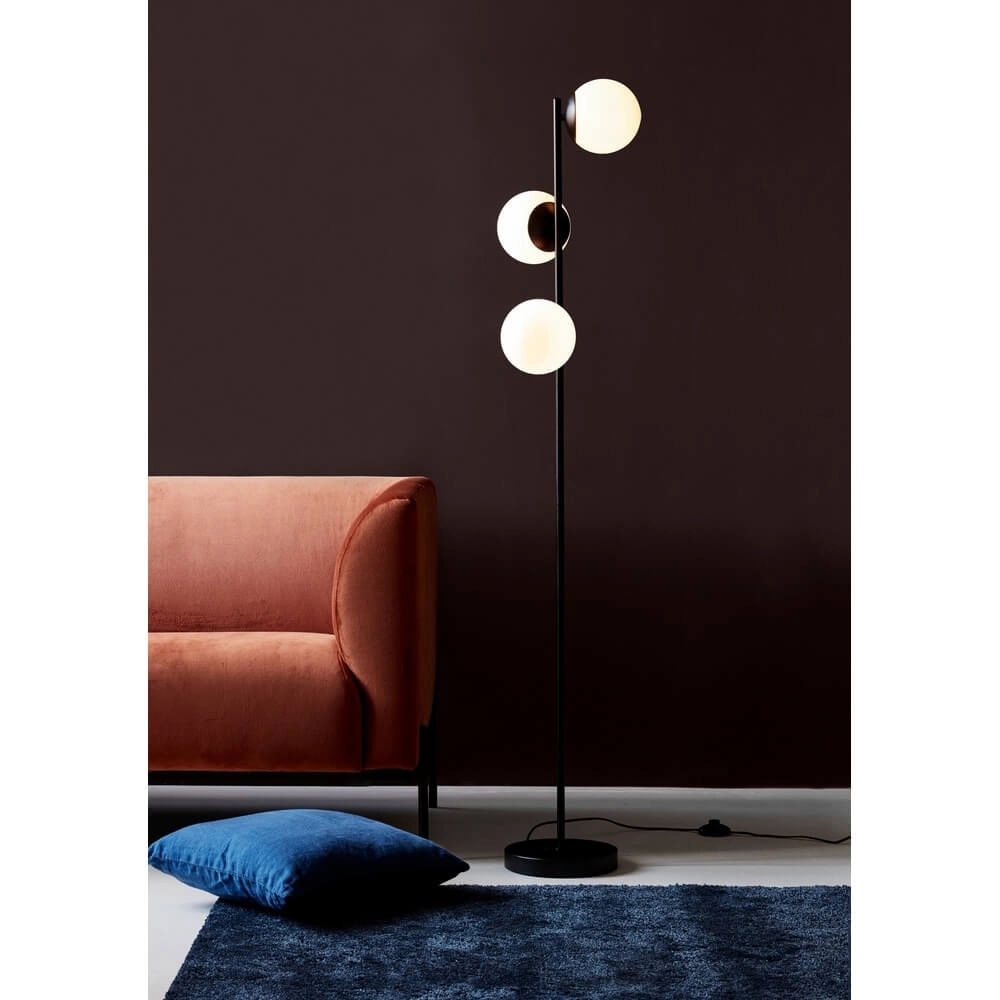 Stehlampe Lilly 3-flammig schwarz mit weißer Kugel Nordlux 5701581459182