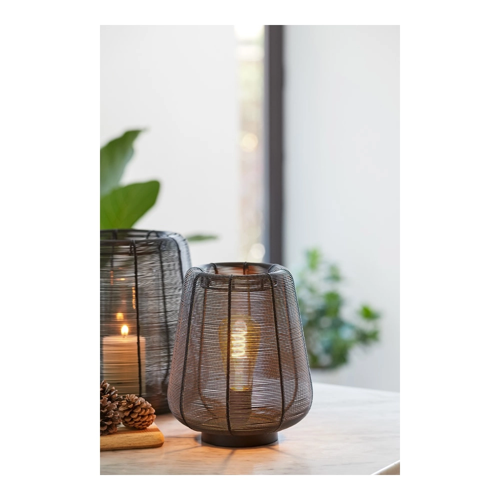 Schwarze Tischlampe Adeta Ø 22cm Light & Living 8717807600914