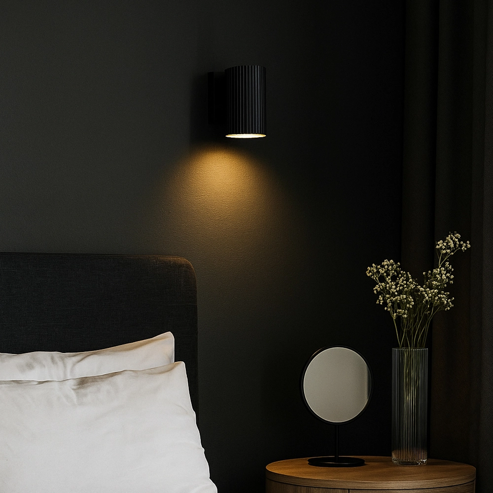 Schwarze Wandleuchte Onis herab Lyora 4255805302293