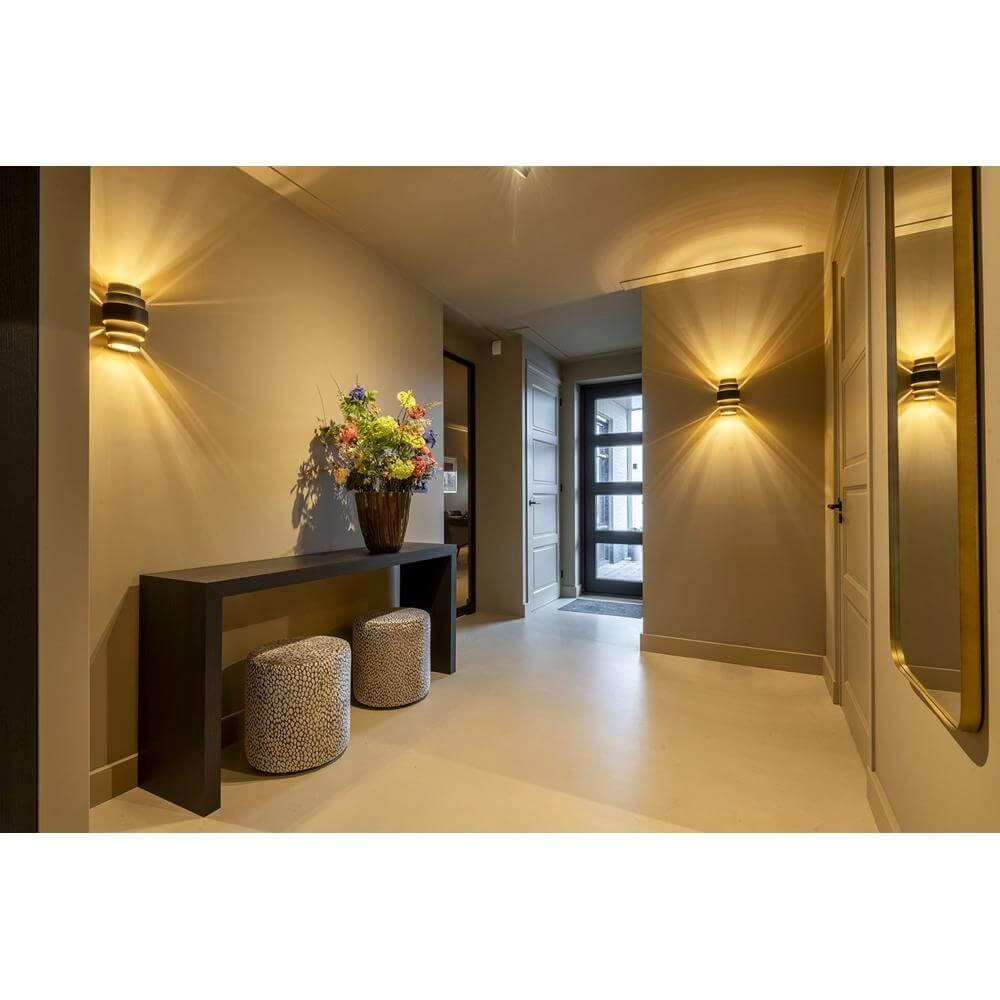 Design-Wandleuchte Rolls Schwarz mit goldener Innenseite Artdelight 8720701101487