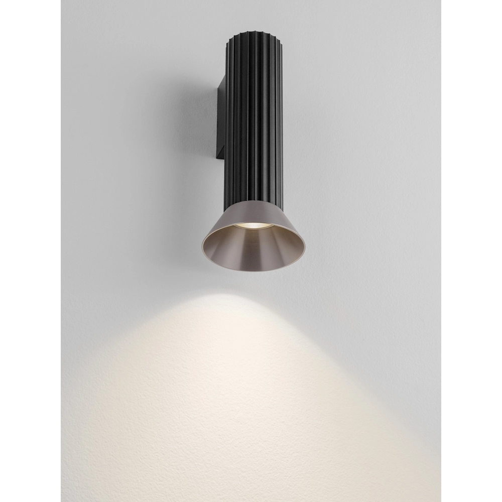 Wandstrahler Luvia schwarz mit bronze