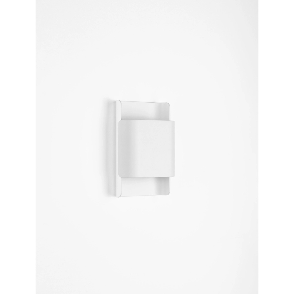Weißer Aufbaustrahler Polly ca. 18cm Lyora 5212017465177