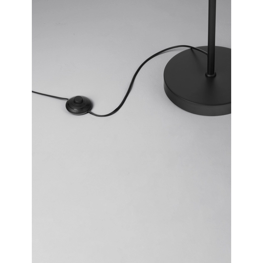 Stehlampe Caro Schwarz und Rattan Lyora 5212017453013