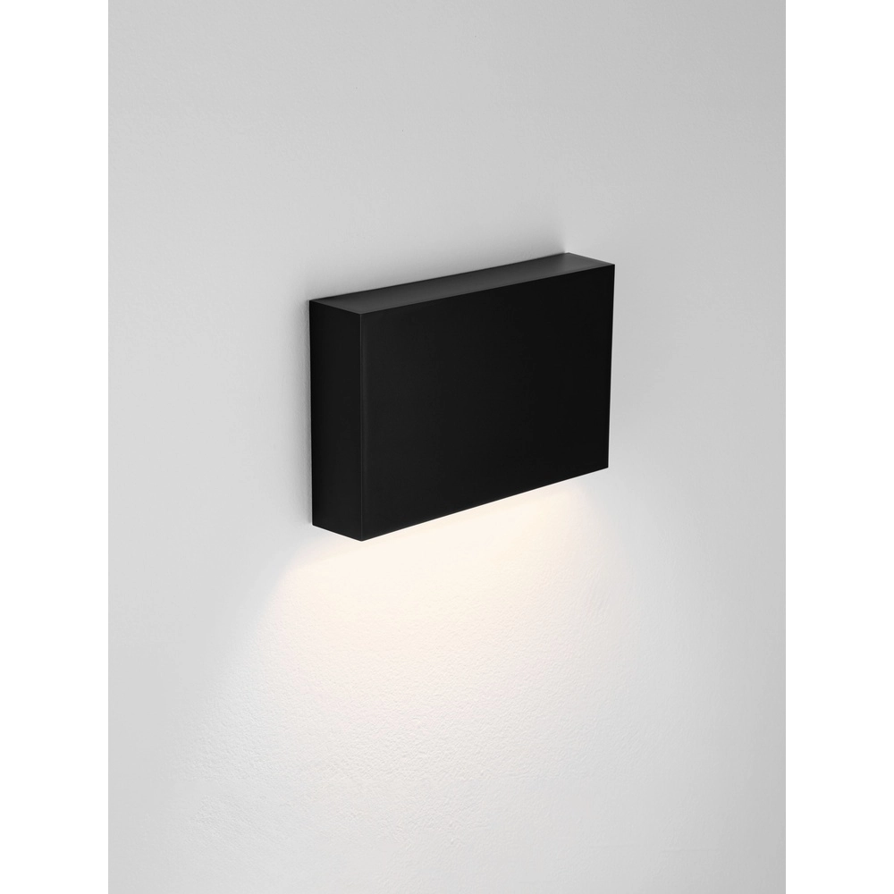 Schlanke Wandleuchte Yoko Daunen-Schwarz Lyora 5212017453747