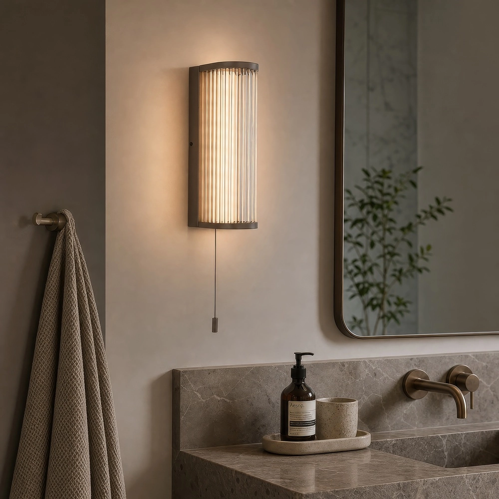 Moderne Wandlampe Rue Gold mit geripptem Glas Searchlight 5,05342E+12