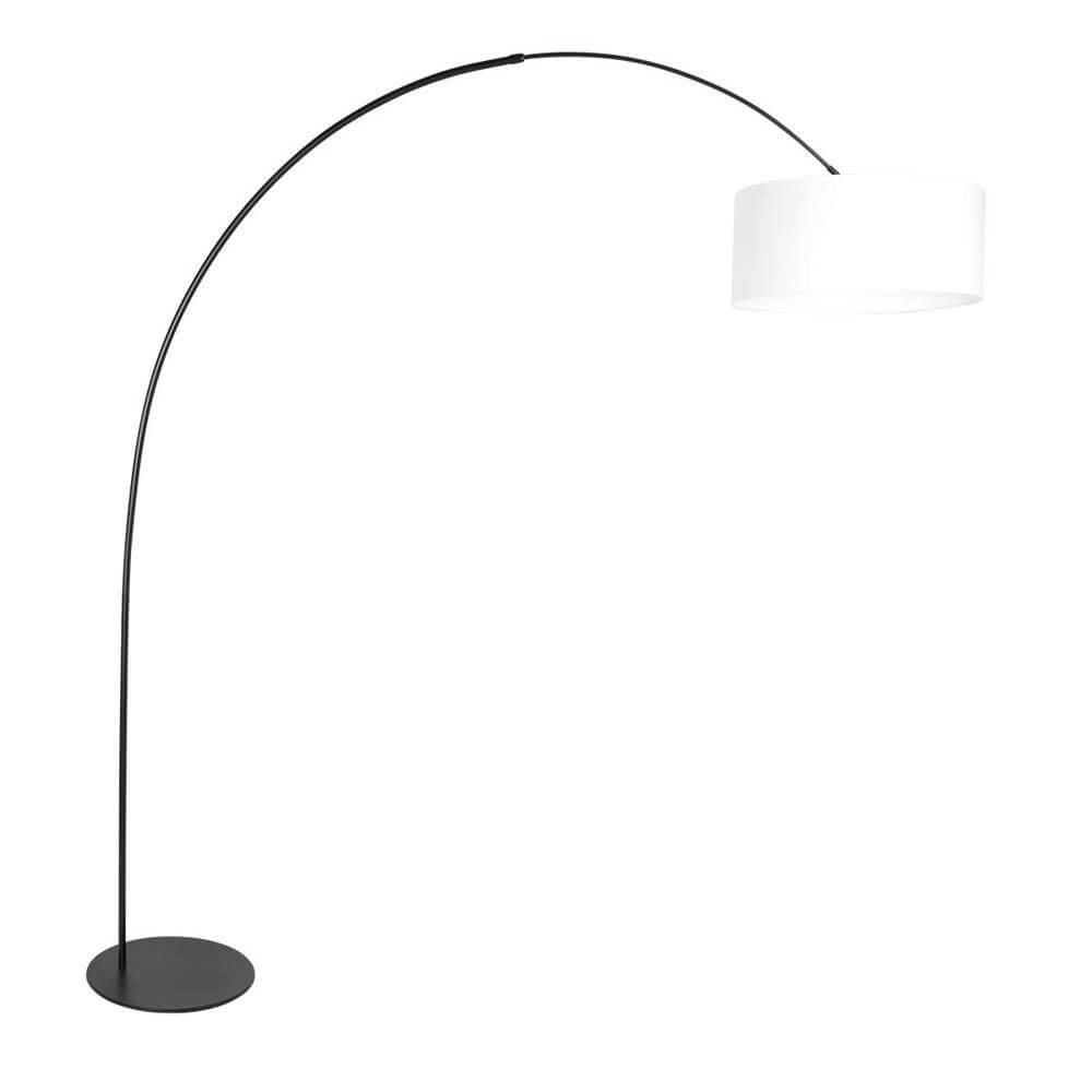 Stehlampe Curve schwarz mit grobem weißem Schirm Ø 50cm