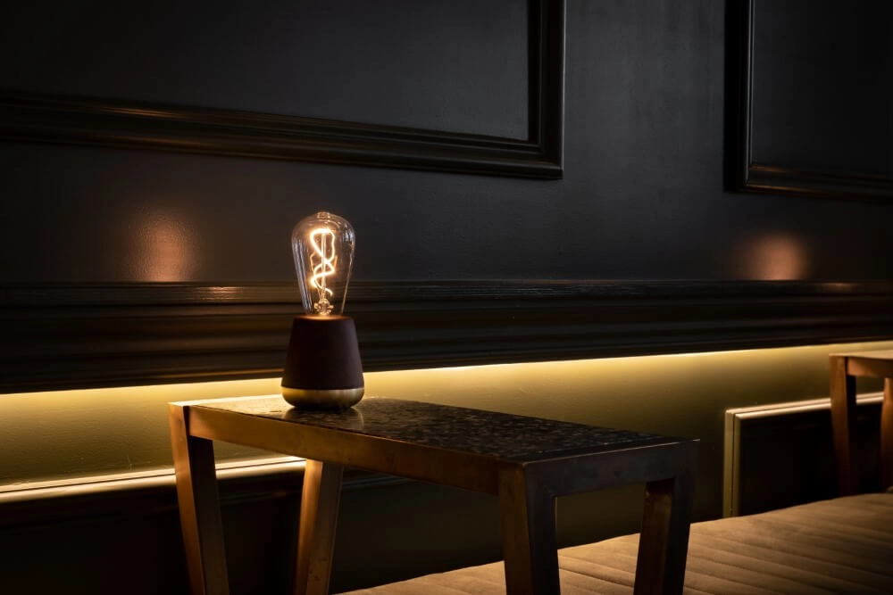 Wiederaufladbare Tischlampe One Walnut Humble 7446023294287