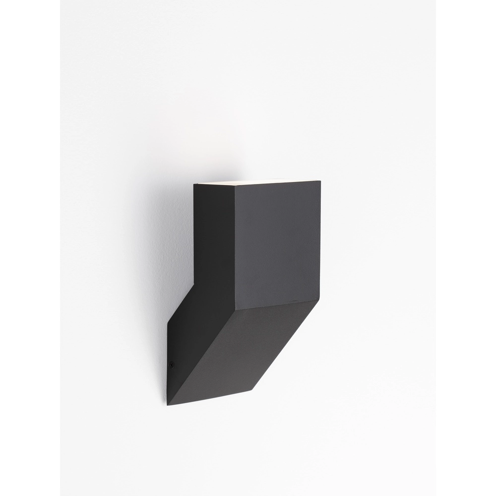 Design-Wandleuchte Brigitta schwarz Lyora 5212017435484