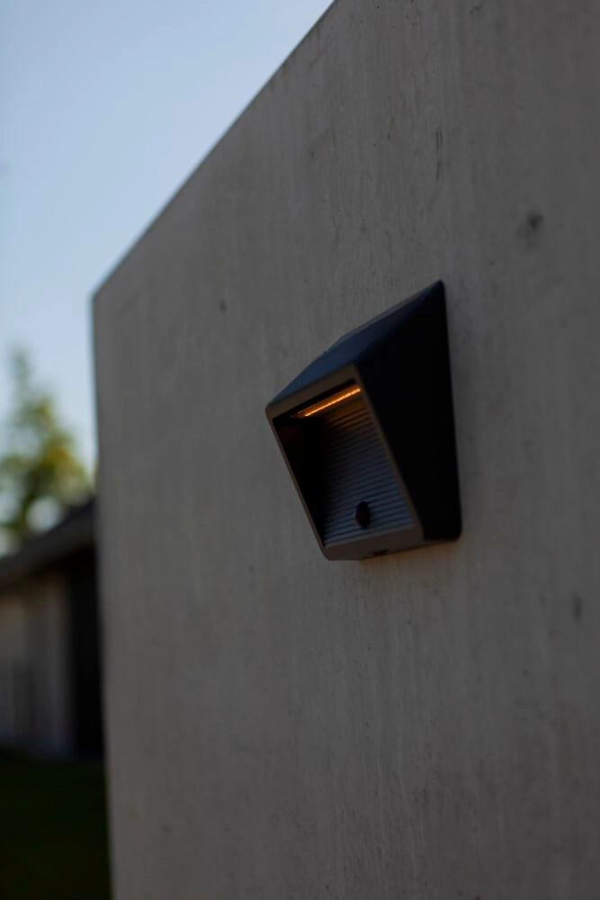 Solar wall lamp Linko design anthracite Lutec 6939412015491