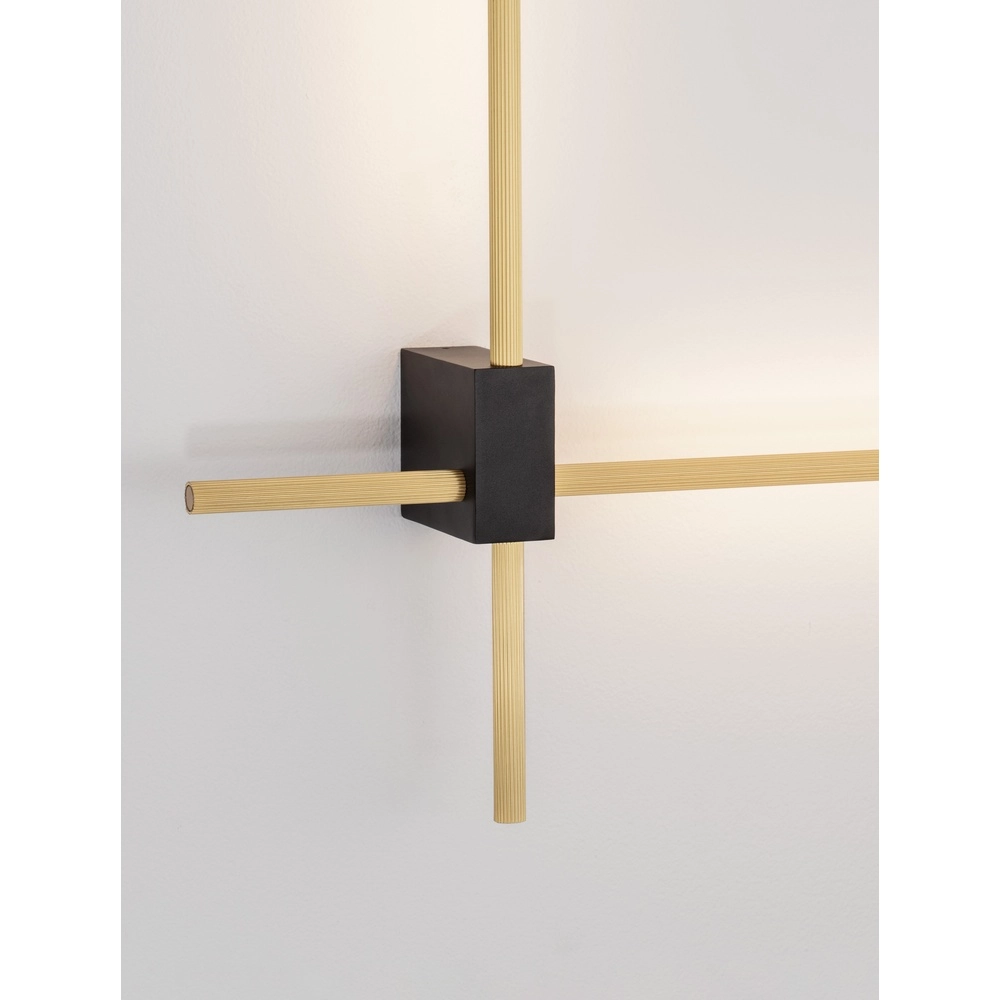 Schlanke Wandleuchte Peak Gold Lyora 5212017473714