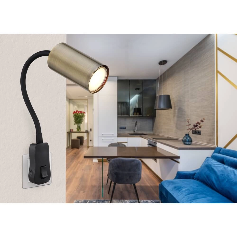 Schwarze Lampe Robby Steckdose mit Messing Globo 9007371434008