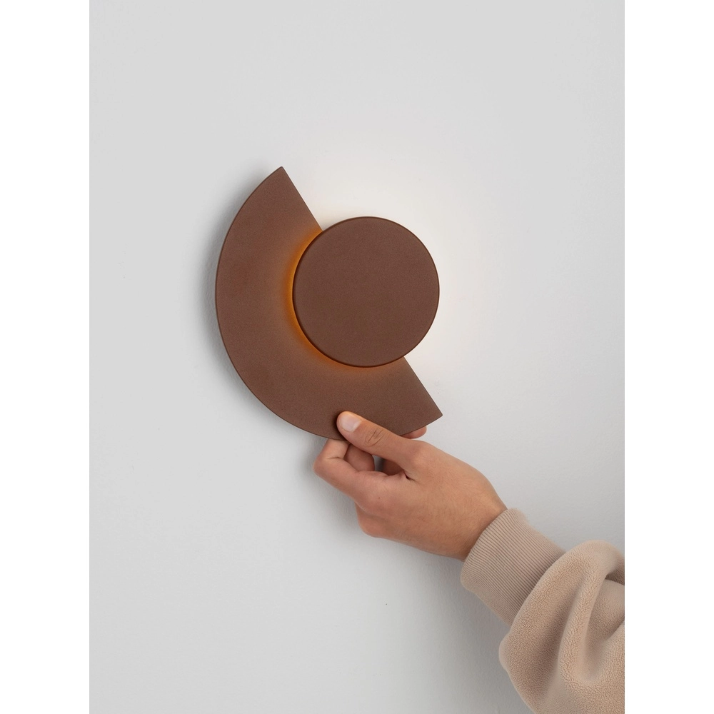 Moderne Wandlampe Gloo rostbraun – 2700K Lyora 5212017497260