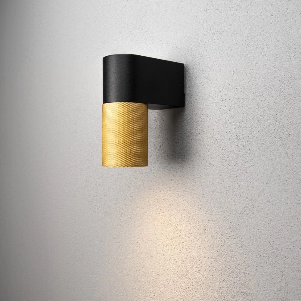 Schöner Wandstrahler Temi schwarz mit gold KonstSmide 7318306667586