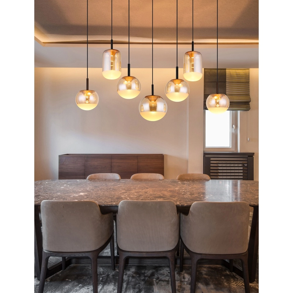 Design-Pendellampe Severin 7-Licht Schwarz mit bernsteinfarbenem Glas Globo 9007371540945