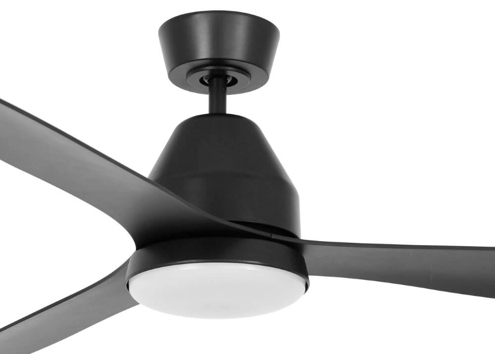 Schwarzer Deckenventilator mit Lampe Whitehaven Ø 143cm IP55 Beacon 9333509136477