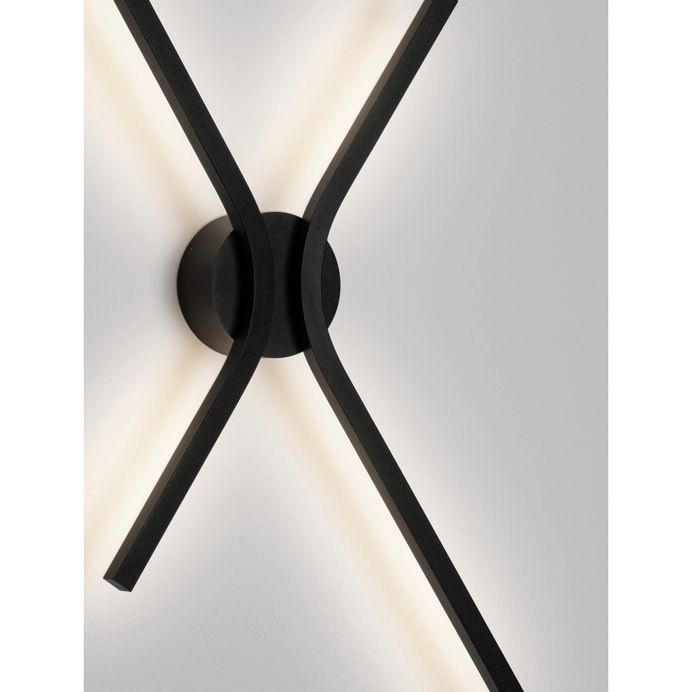 Design-Wandleuchte Akro schwarz Lyora 5212017461759