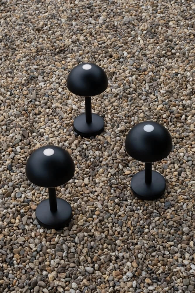 Wiederaufladbare Tischlampe Bug Black Humble 7446023313315