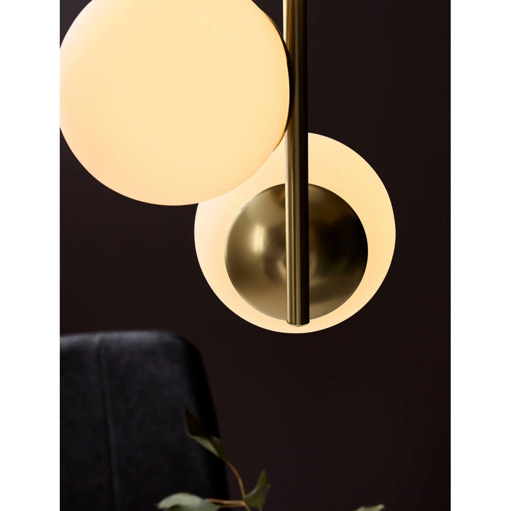 Pendelleuchte Lilly 3-flammiges Gold mit weißer Kugel Nordlux 5701581459083