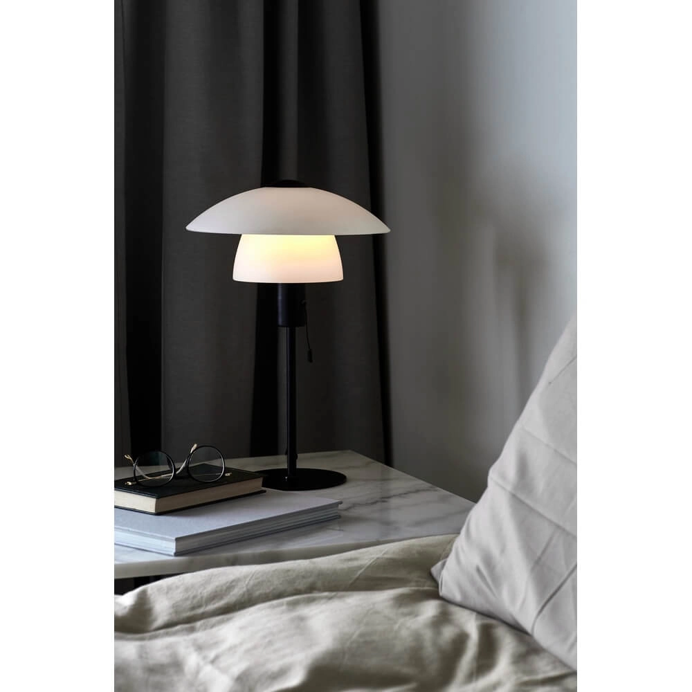 Moderne Tischleuchte Verona Schwarz-Weiß Nordlux 5704924001642