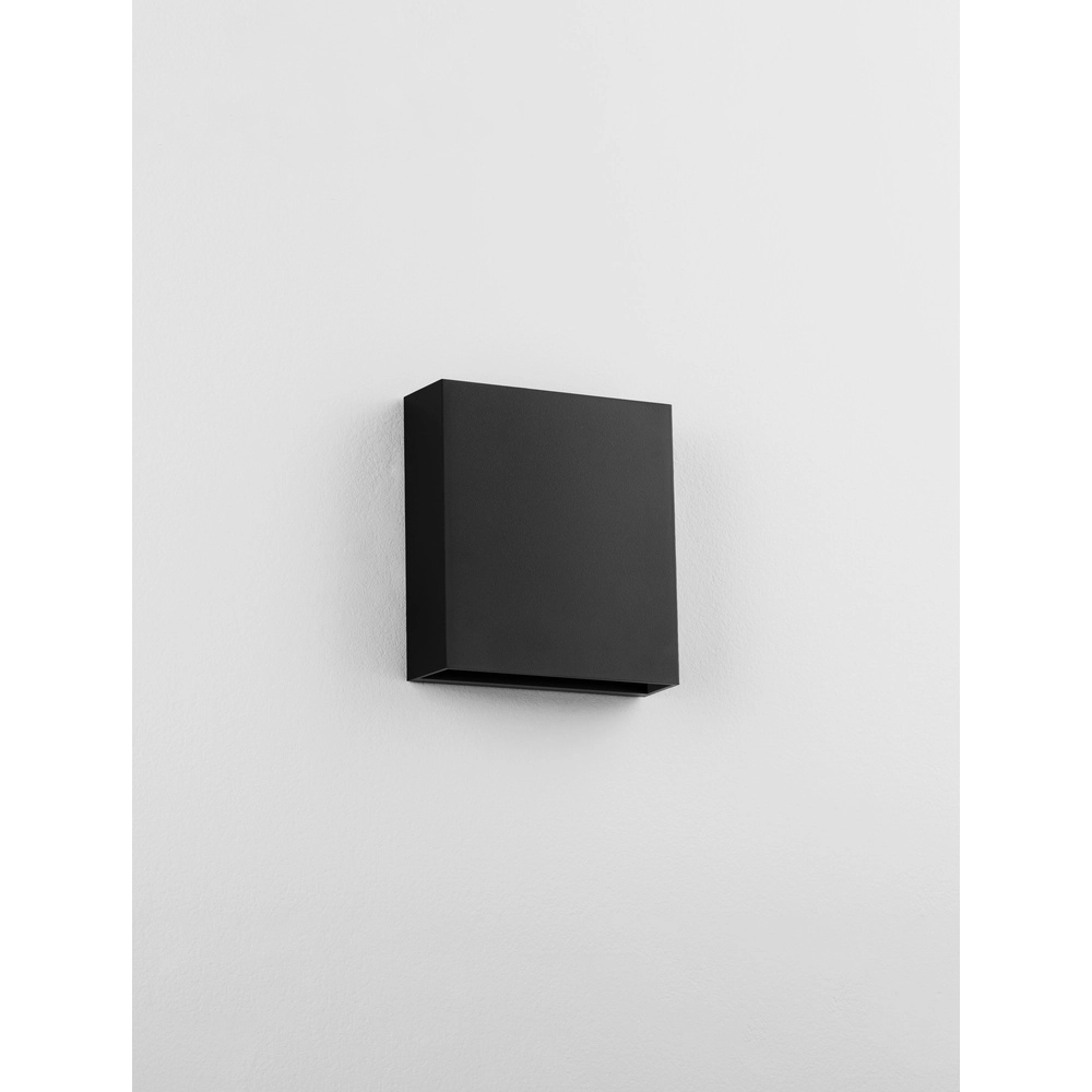 Schlanke Wandleuchte Way schwarz Lyora 5212017453754