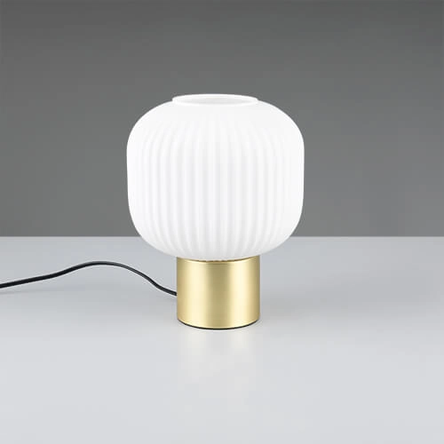 Trendige Tischlampe Diva Gold mit weißem Glas Trio 4017807614534