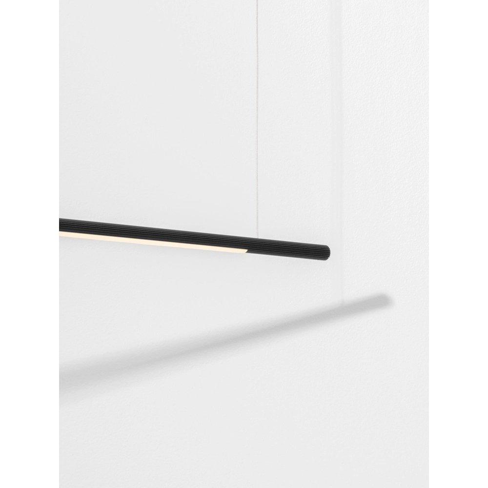 Schlanke Pendelleuchte Brillia schwarz 120cm Lyora 5212017473776