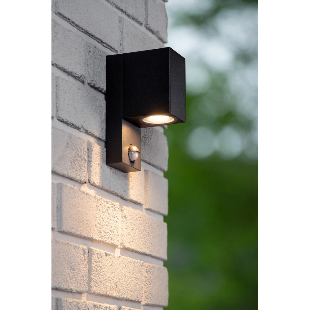 Design-Wandspot Zaro Einzelne Schwarze mit Sensor Lucide 5411212690128