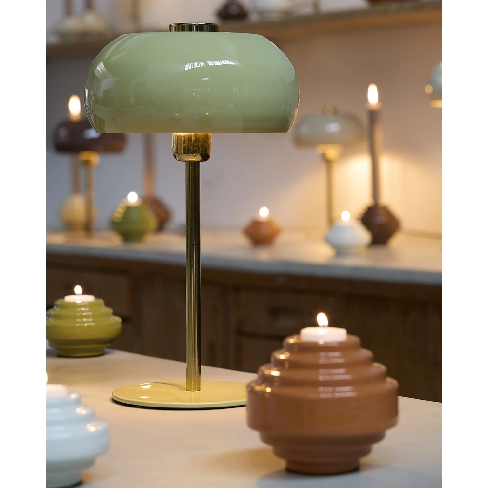 Tischlampe Surin Ø 23 cm – glänzend hellgrün mit Gold Light & Living 8717807743468